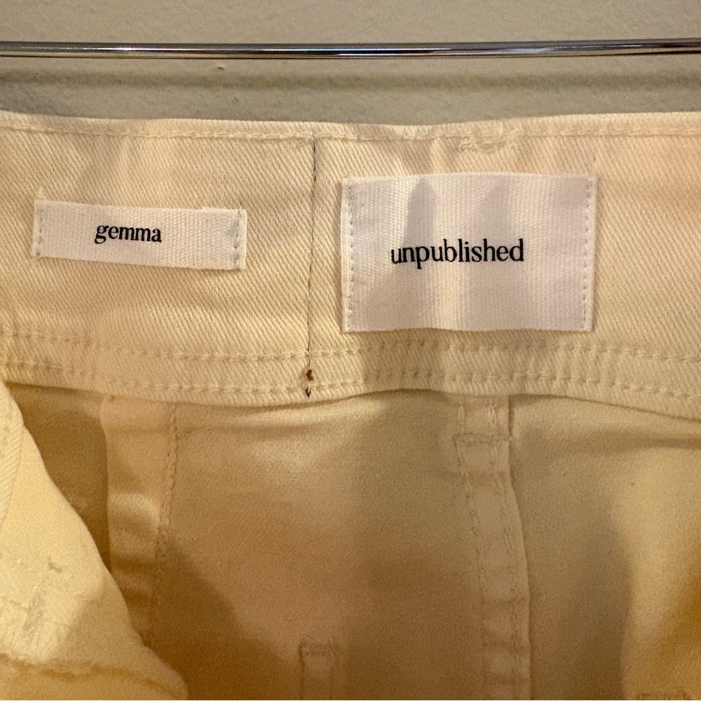 Unpublished, Gemma, High Rise, Cropped Wide-Leg Jeans in Cream colour Sz 25 - Picture 3 of 12
